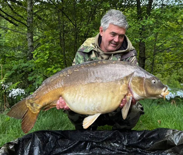 Dave with the 1st carp of the session - a 37:8lb mirror