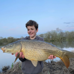 James stunning 16lb 4 common π€©